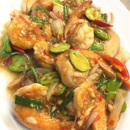 กุ้ง ผัดสะตอ