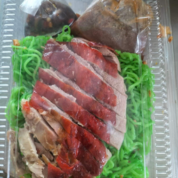 บะหมี่หยกเป็ดย่าง