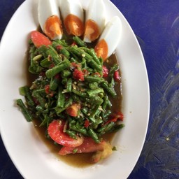 ตำถั่ว ไข่เค็ม