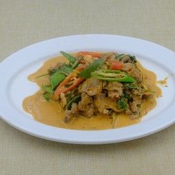 ผัดเผ็ดหมูป่าใส่นม