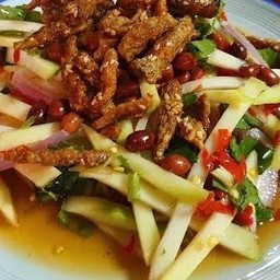 ตำมะม่วงปลากรอบ