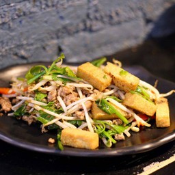 ถั่วงอกผัดเต้าหู้หมูสับ