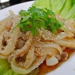 แมงกะพรุนผัดน้ำมันงา