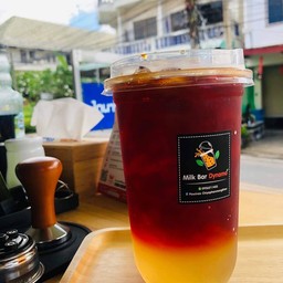 ข้าวไข่ข้น(ไม่ใส่ผงชูรส),กาแฟ (Milk bar Dynamo.)