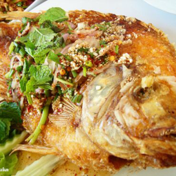 ลาบปลาทับทิมทอด