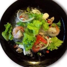 ยำรวมมิตรทะเล