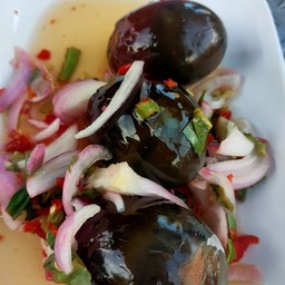 ไข่ม้ายำ