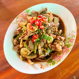 พล่าเนื้อ