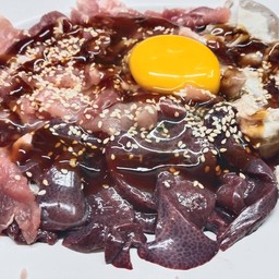 จุ่มหมูรวมเครึ่องใน