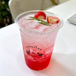 สตรอว์เบอร์รี่ สแปลซ