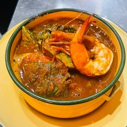 แกงส้มชะอมกุ้งสด