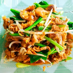 ผัดซีอิ๊วเนื้อ