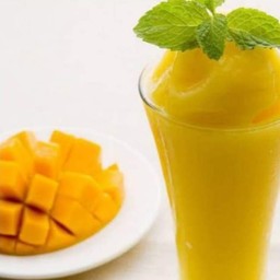 น้ำมะม่วงสดปั่น