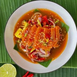 หมูกรอบนายอาม -