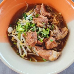 เตี๋ยวหมูตุ๋น