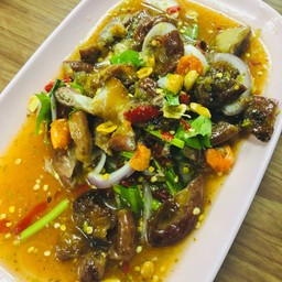 ยำไส้ย่าง