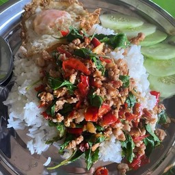 กะเพราบ้านแม่