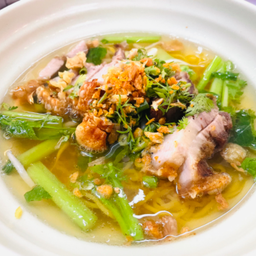 ก๋วยเตี๋ยวหมูกรอบ