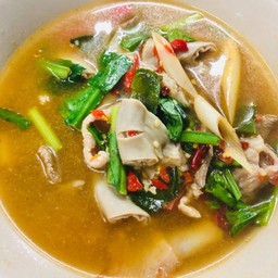 ต้มแซ่บเครื่องในหมู