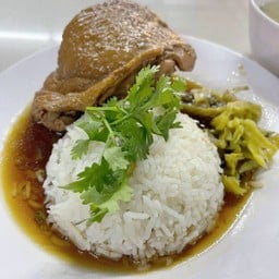 ข้าวหน้าไก่ตุ๋น