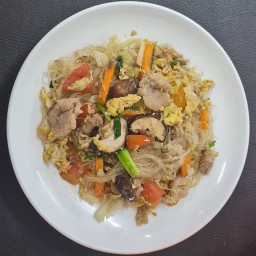 ร้านพี่อี๊ด อาหารตามสั่ง