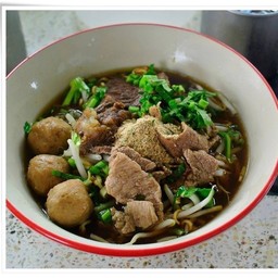 ก๋วยเตี๋ยวเนื้อรวม