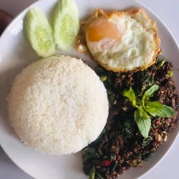 กะเพราเนื้อ ออสเตเรีย (ไม่มีไข่)