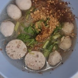 บะหมี่ลูกชิ้น เอ็น หมูยอ แห้ง