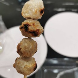 ลูกชิ้นทิพย์ โลตัส บางแค (บน-Food)