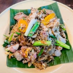 แหนมผัดไข่(Stir Fried Pork with Egg)