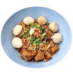 ลูกชิ้นผสม + หมูตุ๋น น้ำต้มยำ ) (ช+อ+ต)