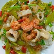 ผัดพริกหยวกทะเล(กุ้ง+ปลาหมึก)