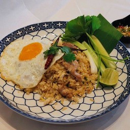 ข้าวผัดหมู(ราคาไม่รวมไข่ดาว)