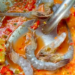 ยำกุ้งสด