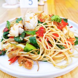 สปาเก็ตตี้ผัดขี้เมาทะเล