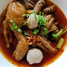 ก๋วยเตี๋ยวเรือเด็กเส้น สิงหนคร