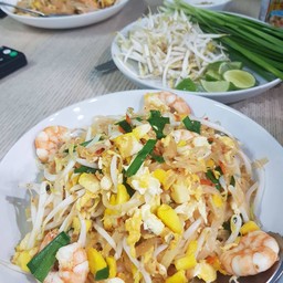 ร่มไม้ ผัดไท (Rommai)