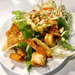 ยำสามกรอบ