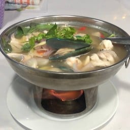 โป๊ะแตกทะเล