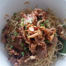Braised Pork Rib Noodles