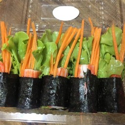 สลัดโรลสาหร่ายปู