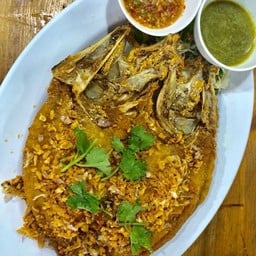 ปลากะพงทอดกระเทียม