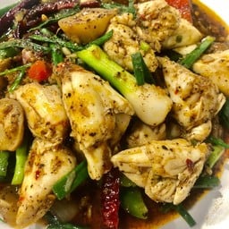 เนื้อปูก้อนใหญ่พิเศษ ผัดพริกไทยดำ