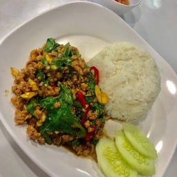 กระเพรา หมูสับ (ราดข้าว)