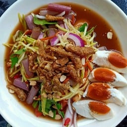 ยำมะม่วงไข่เค็ม