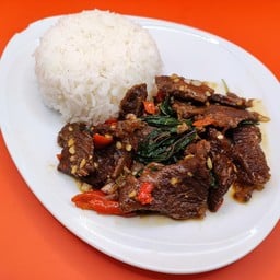 กะเพราเนื้อเปื่อย