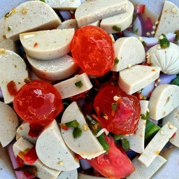 ยำไก่ยอไข่แดง