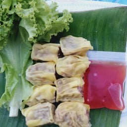 แม้ว ขนมจีบ ซาลาเปา