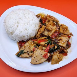 กะเพราหมูยอ