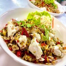 เนื้อปูก้อนใหญ่พิเศษ ผัดพริกเกลือ